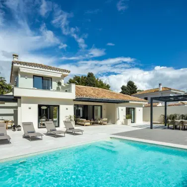 Продажа  отдельно стоящей виллы в Cortijo Blanco