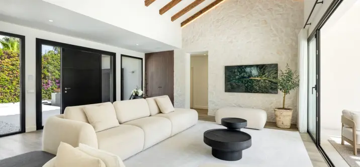 Продажа  отдельно стоящей виллы в Cortijo Blanco 2
