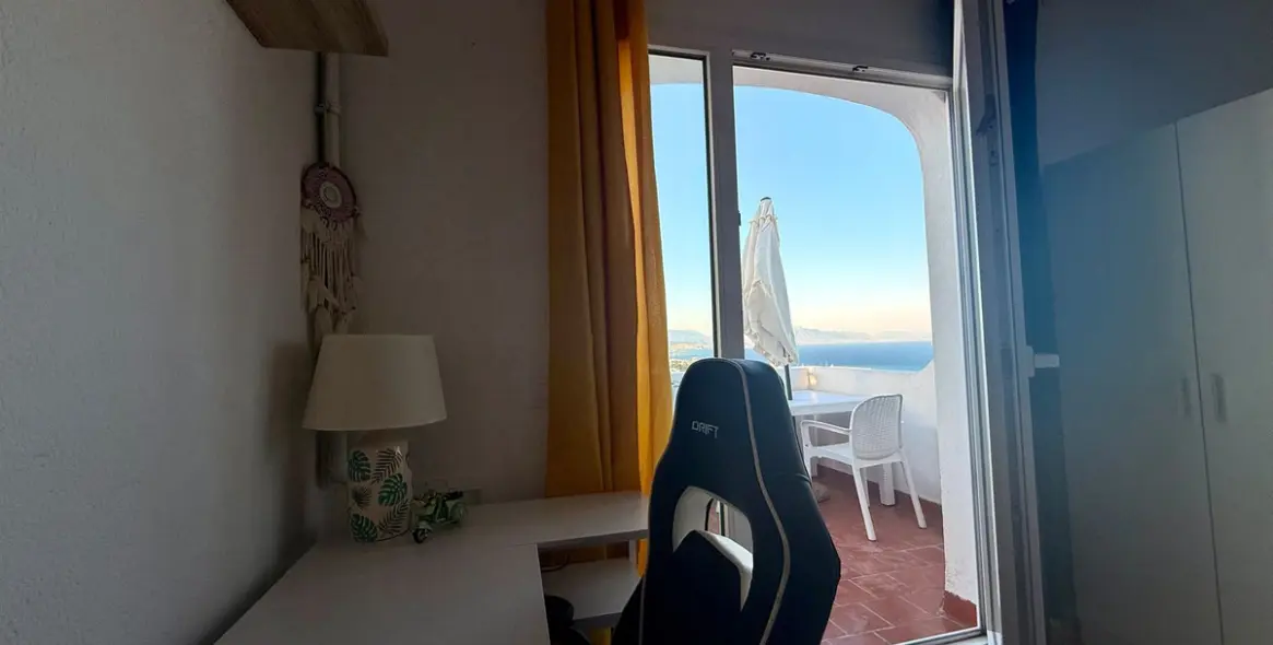 Alquiler a corto plazo de estudio en Manilva 11
