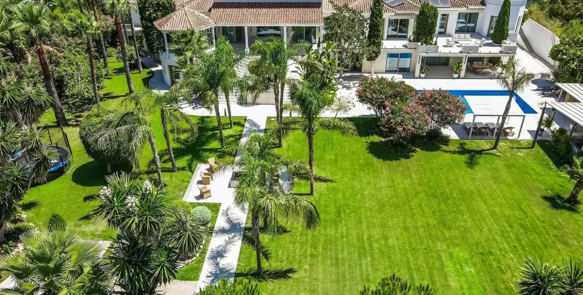 Продажа  отдельно стоящей виллы в Marbella 2