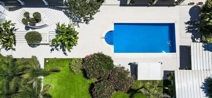 Продажа  отдельно стоящей виллы в Marbella 2