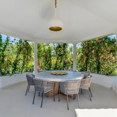 Продажа  отдельно стоящей виллы в Marbella