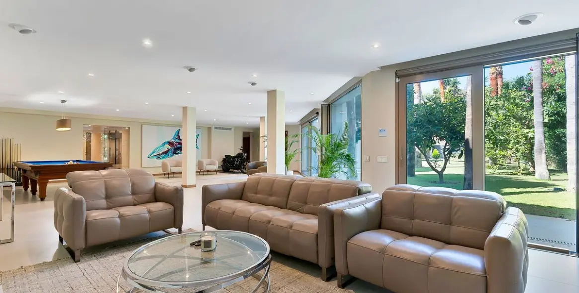 Продажа  отдельно стоящей виллы в Marbella 35