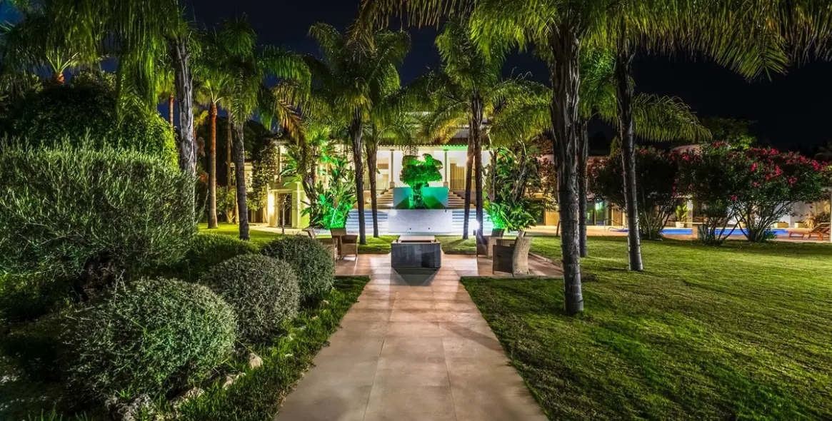 Продажа  отдельно стоящей виллы в Marbella 42