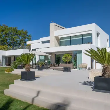 Продажа  отдельно стоящей виллы в El Paraiso