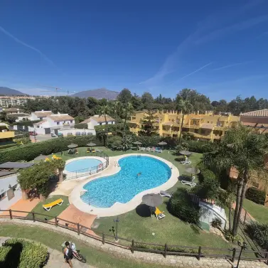 Alquiler a largo plazo de ático en Guadalmina Alta