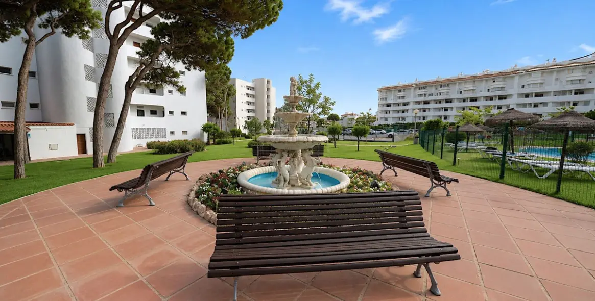 Long-term rent of middle floor apartment in Calahonda 10