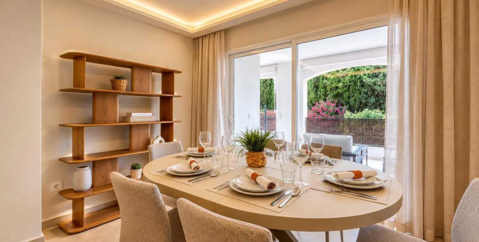 Long-term rent of middle floor apartment in Nueva Andalucía 2