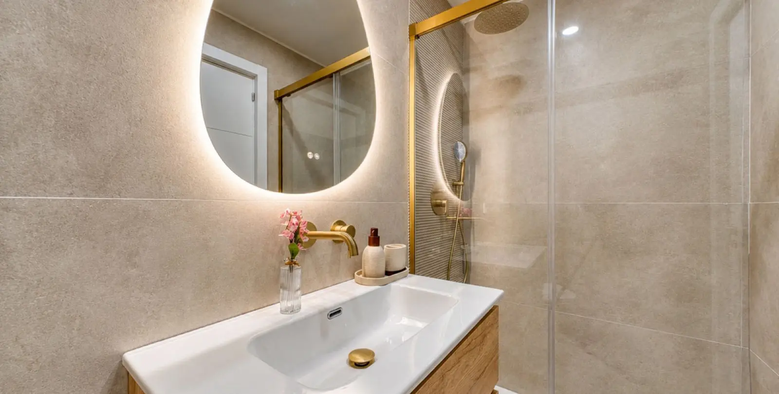 Long-term rent of middle floor apartment in Nueva Andalucía 21