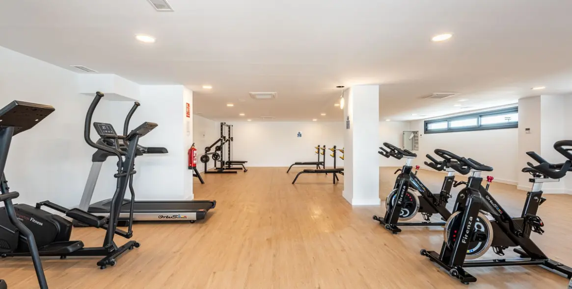 Venta de apartamento en planta baja en Estepona 17