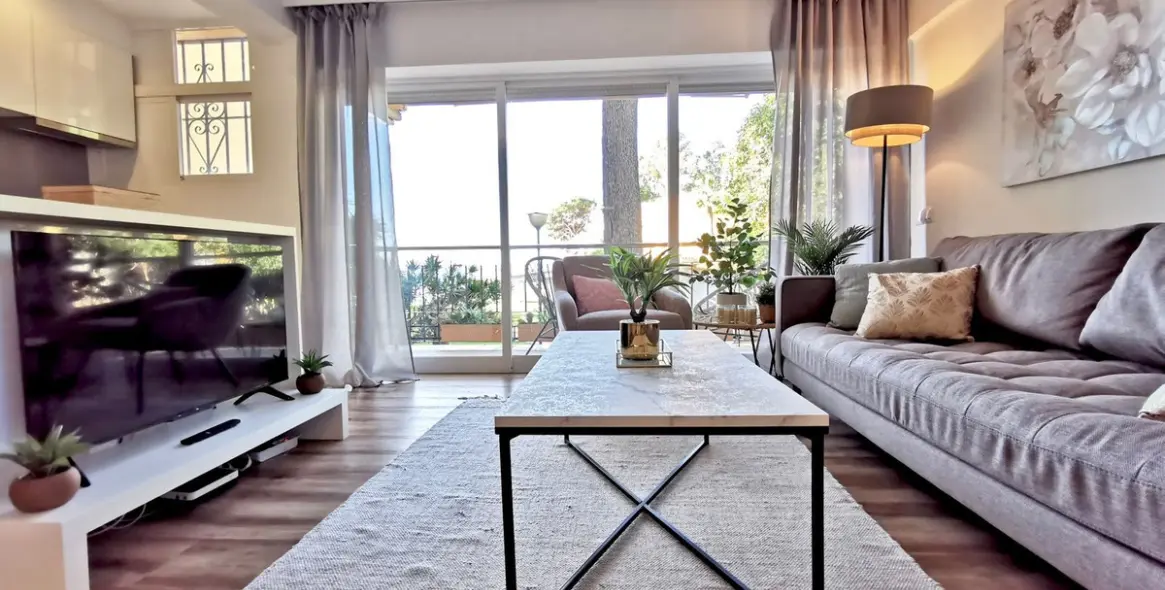Продажа апартаментов на среднем этаже в Estepona 5