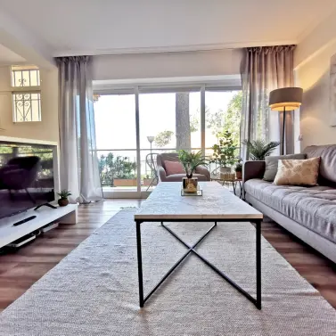 Venta de apartamento en planta media en Estepona