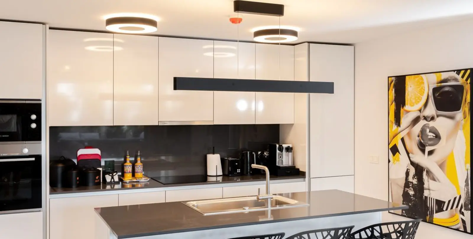 Sale of ground floor apartment in Benahavís 11