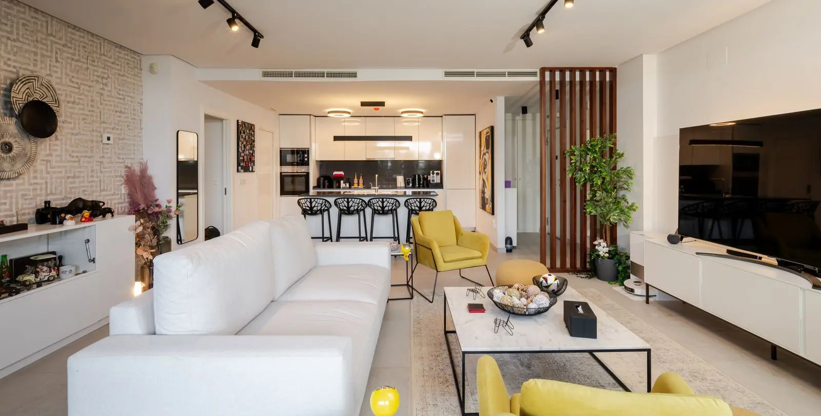 Sale of ground floor apartment in Benahavís 29
