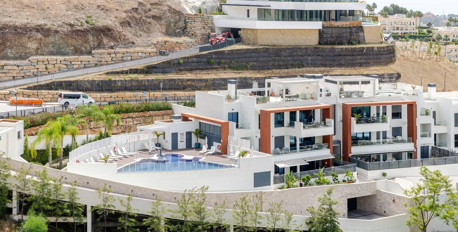 Sale of ground floor apartment in Benahavís 53