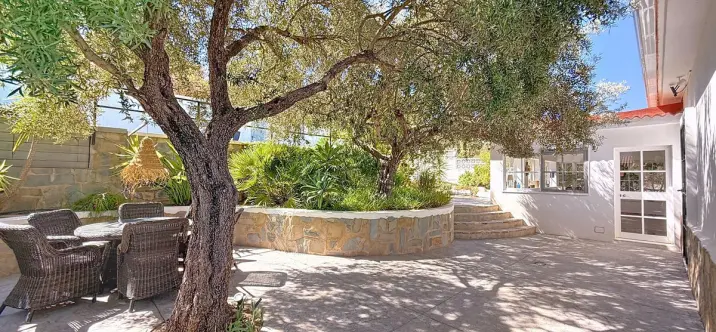Продажа  отдельно стоящей виллы в Alhaurín de la Torre 4