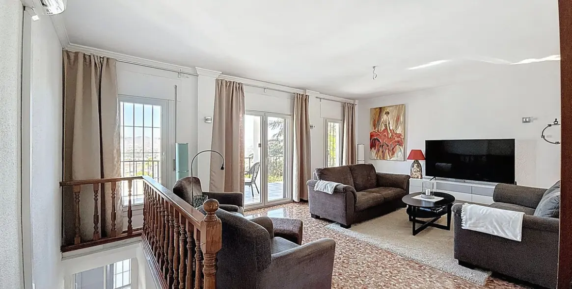 Продажа  отдельно стоящей виллы в Alhaurín de la Torre 14