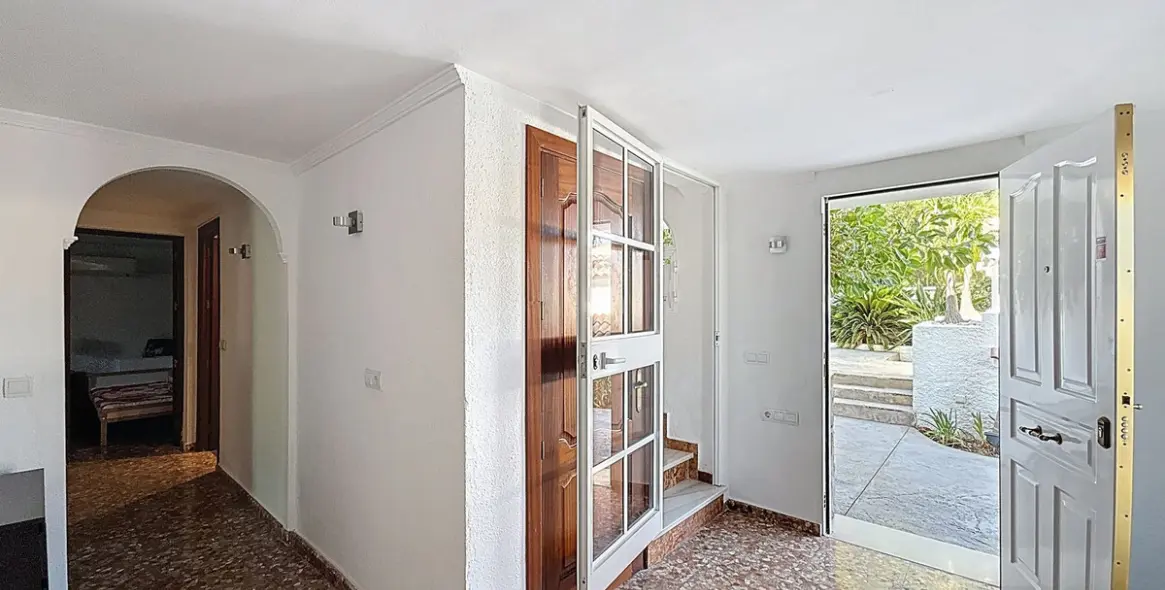 Продажа  отдельно стоящей виллы в Alhaurín de la Torre 26