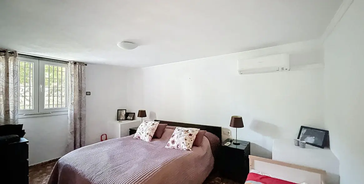 Продажа  отдельно стоящей виллы в Alhaurín de la Torre 30