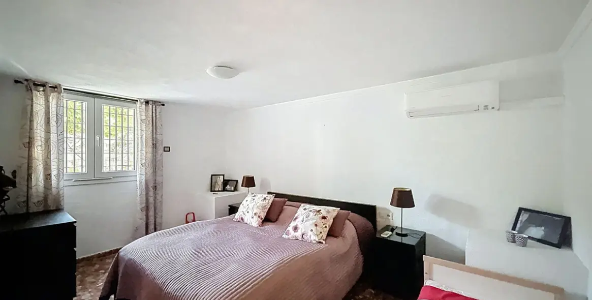 Продажа  отдельно стоящей виллы в Alhaurín de la Torre 33