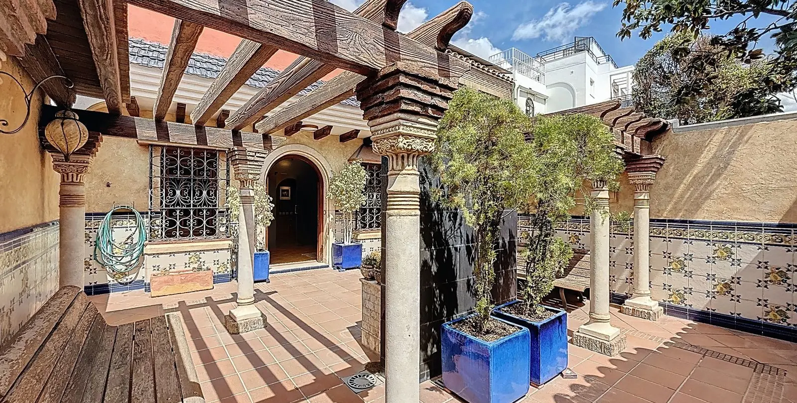 Продажа таунхауса в Málaga Este 4