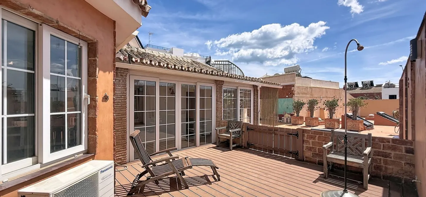 Sale of townhouse in Málaga Este 4