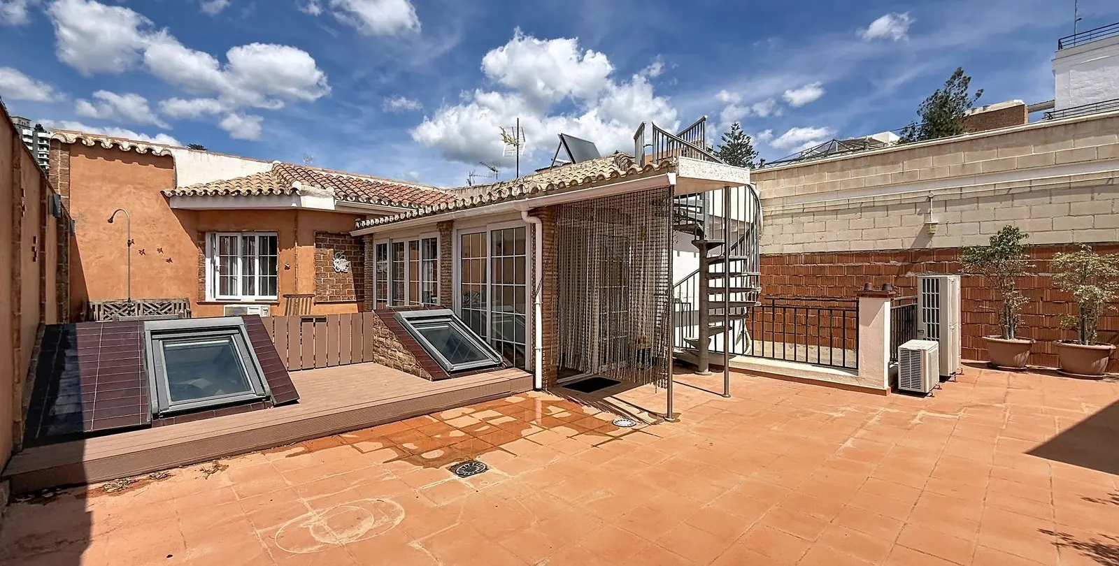 Продажа таунхауса в Málaga Este 6