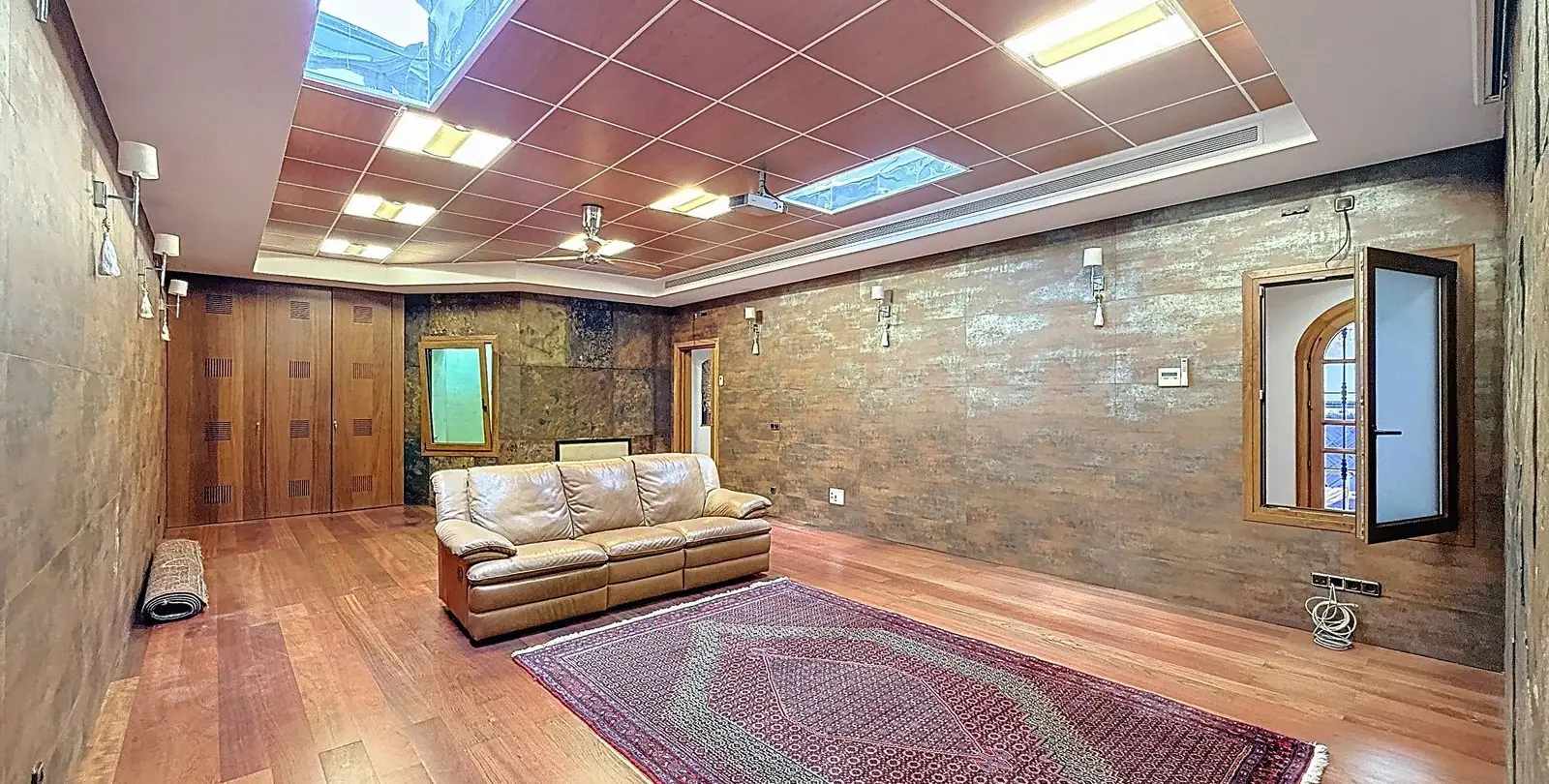 Продажа таунхауса в Málaga Este 23