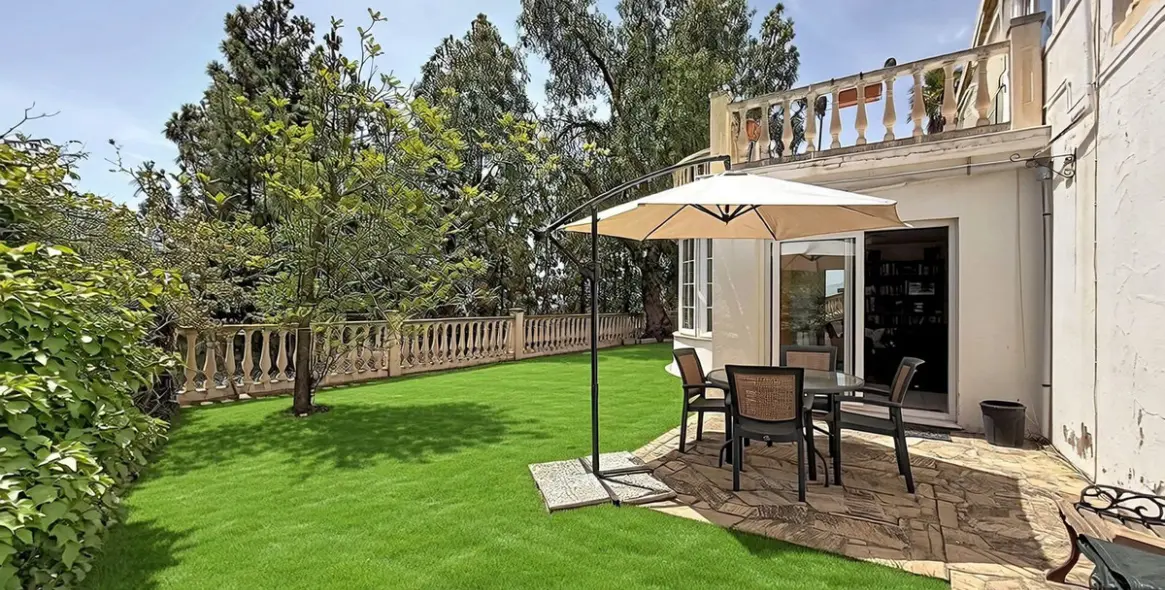 Sale of detached villa in El Atabal 3