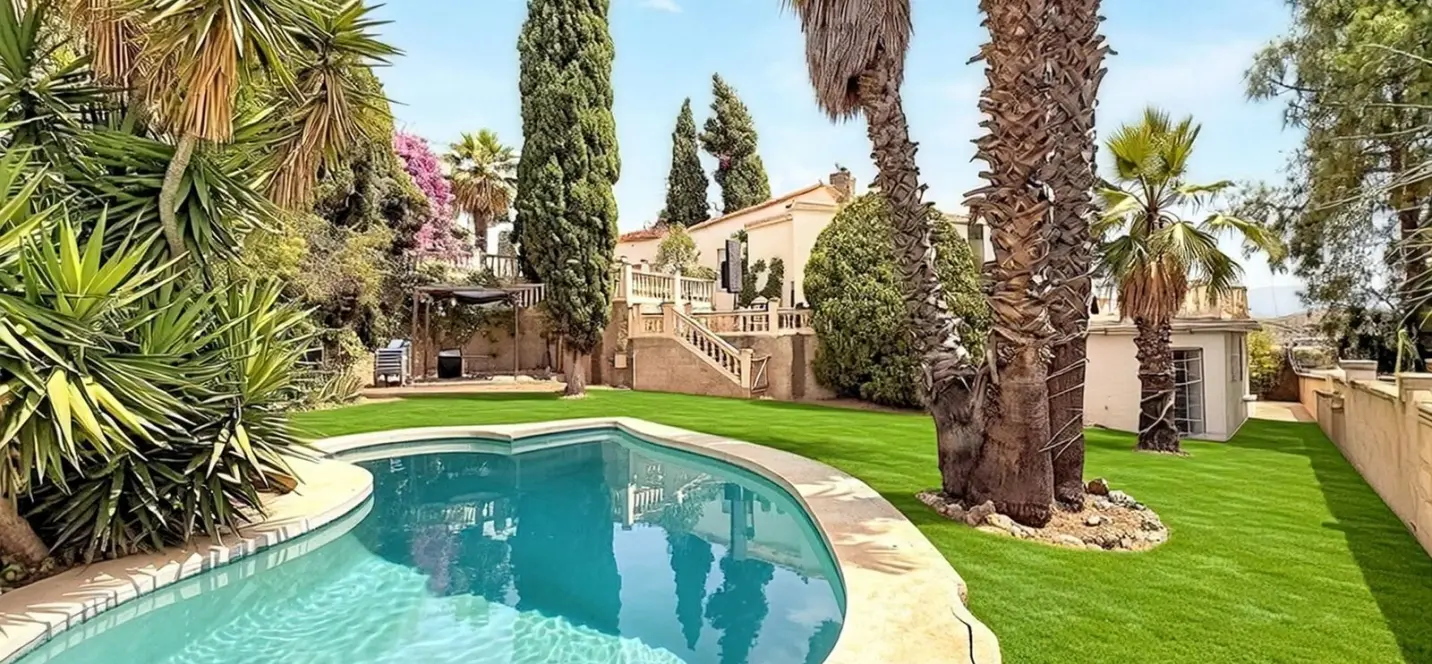 Sale of detached villa in El Atabal 0