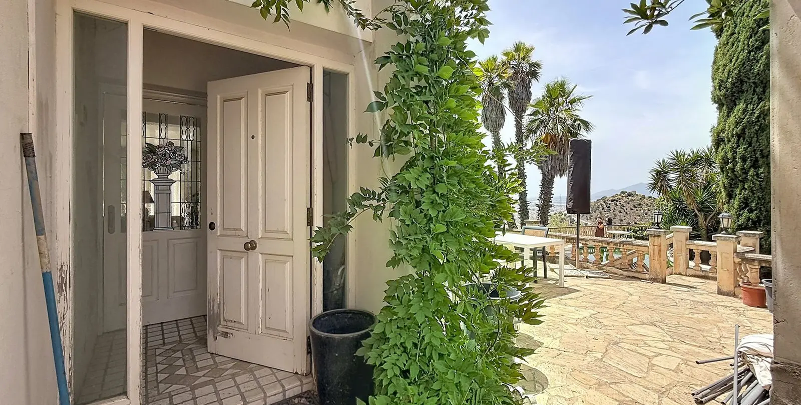 Sale of detached villa in El Atabal 10