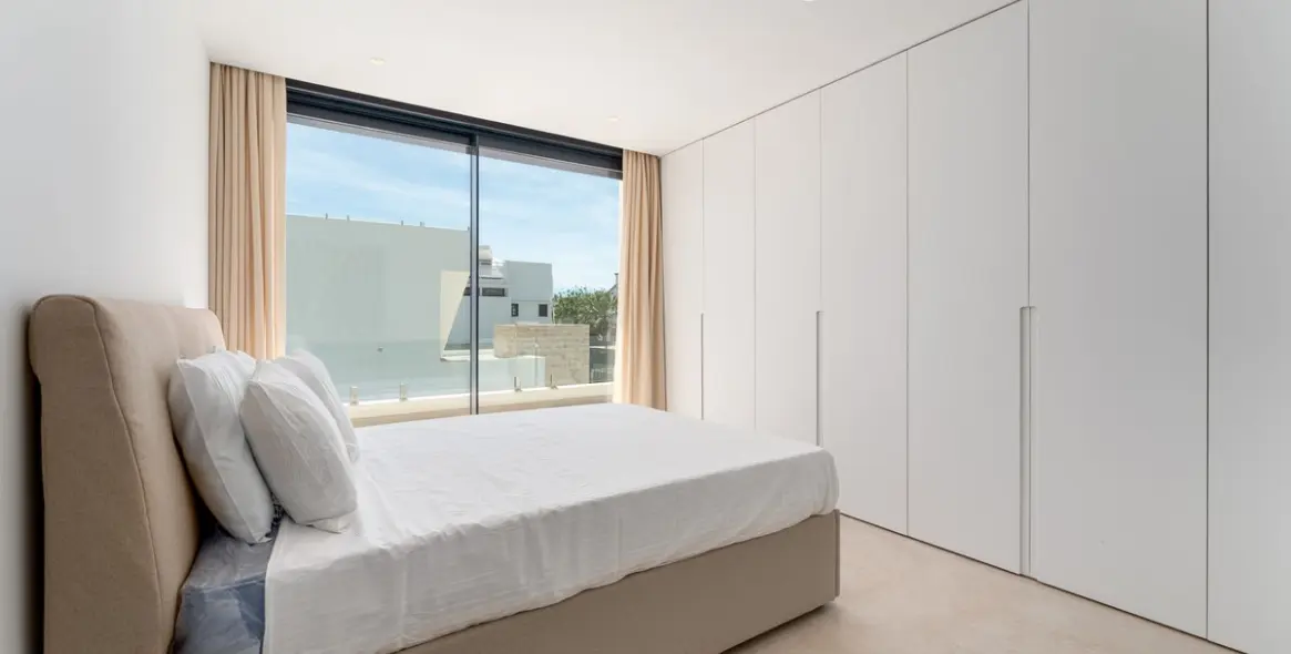 Sale of detached villa in Atalaya 19