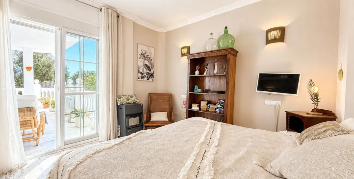 Venta de apartamento en planta baja en Estepona 12
