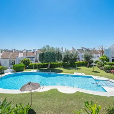 Sale of townhouse in Estepona