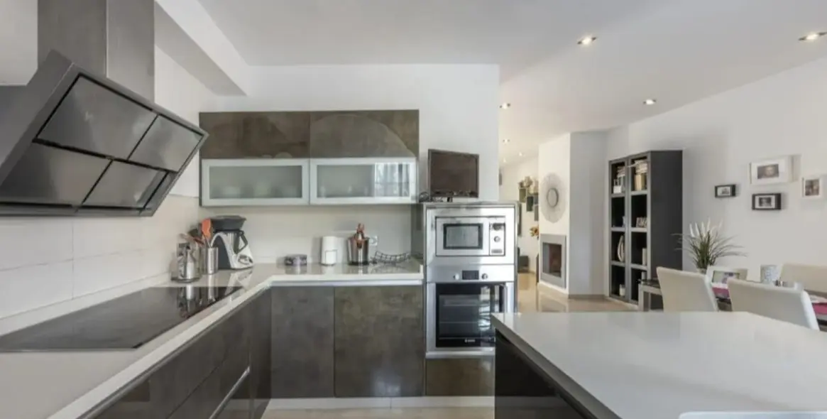 Sale of townhouse in Estepona 11