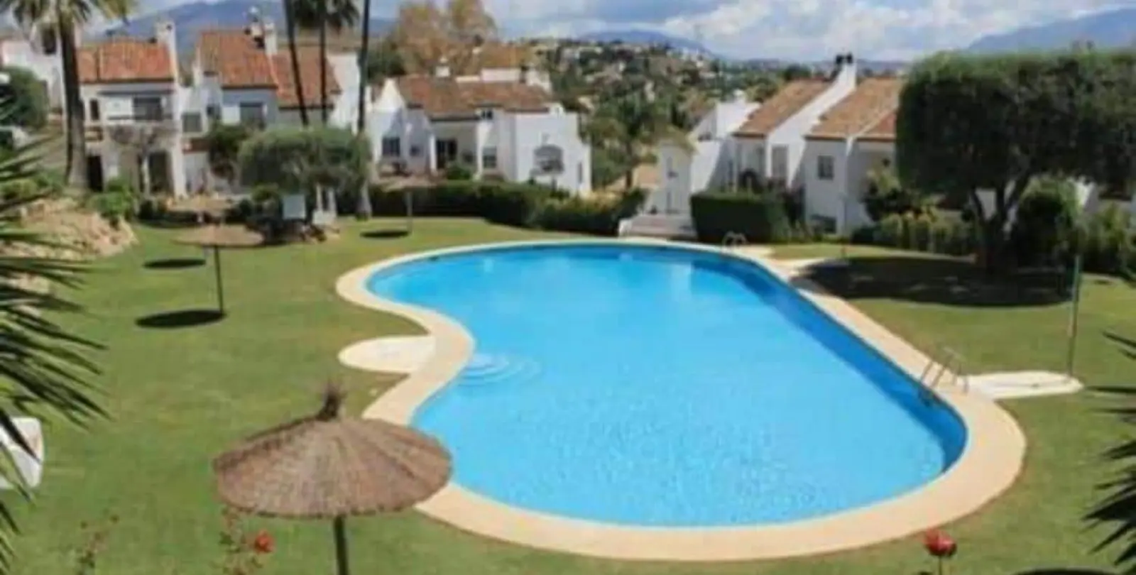 Продажа таунхауса в Estepona 1