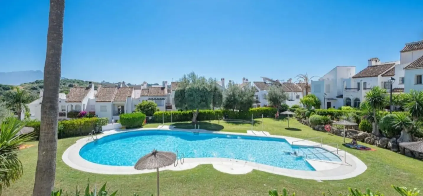 Продажа таунхауса в Estepona 1