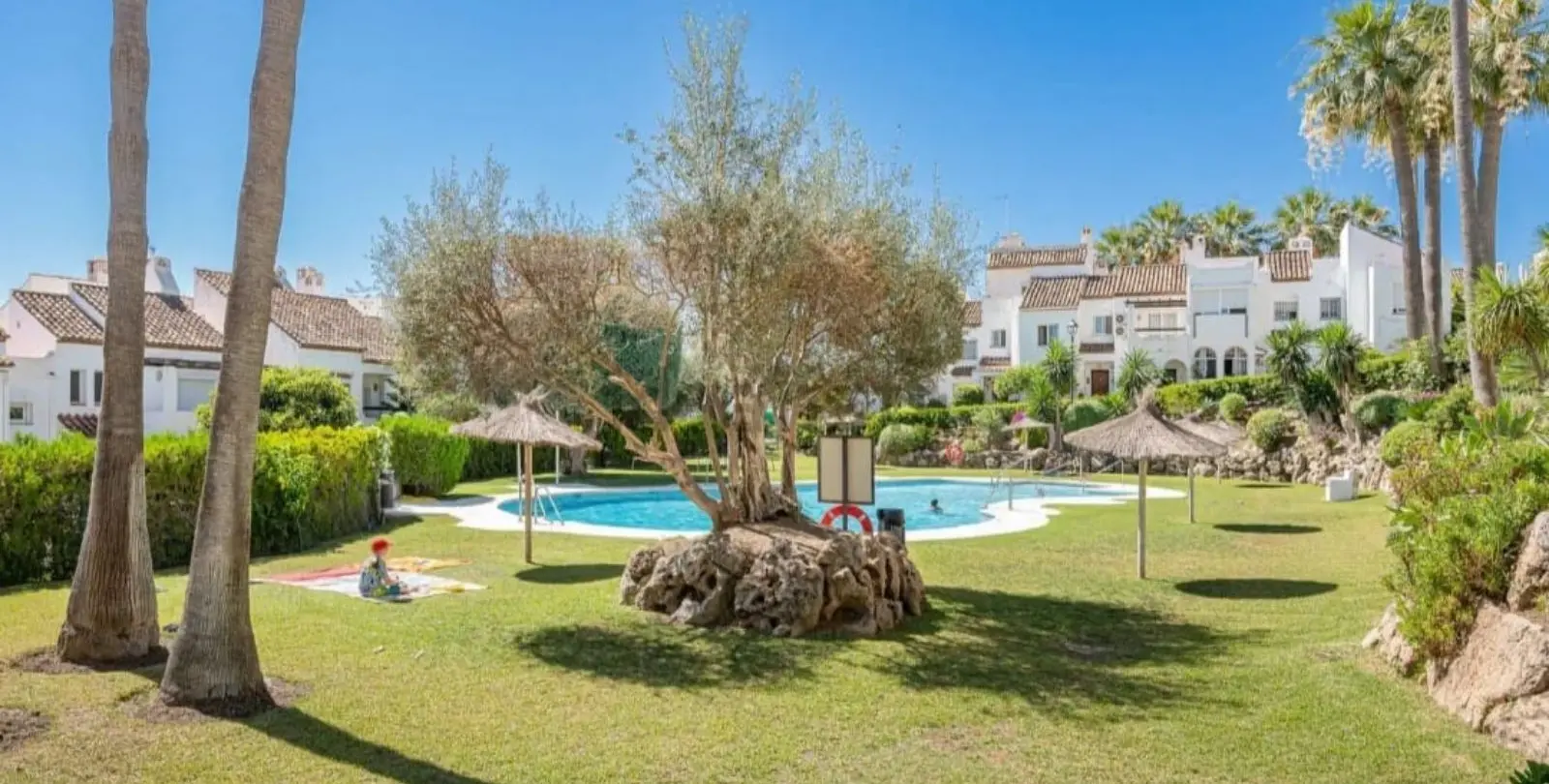Продажа таунхауса в Estepona 17