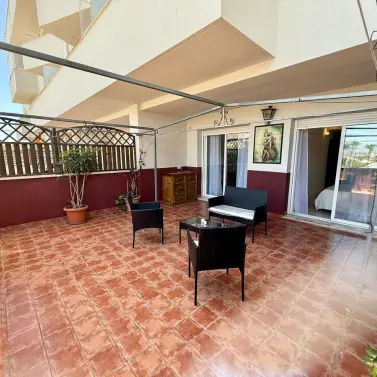 Продажа апартаментов на первом этаже в Estepona