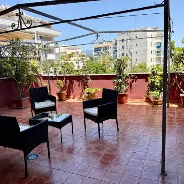 Продажа апартаментов на первом этаже в Estepona