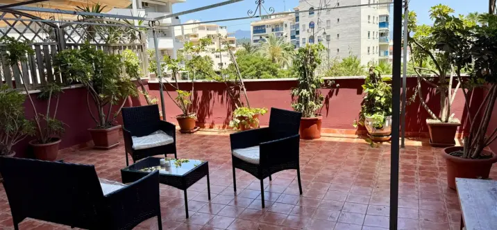 Продажа апартаментов на первом этаже в Estepona 4