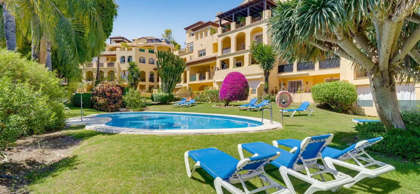 Sale of ground floor apartment in Guadalmina Alta 1
