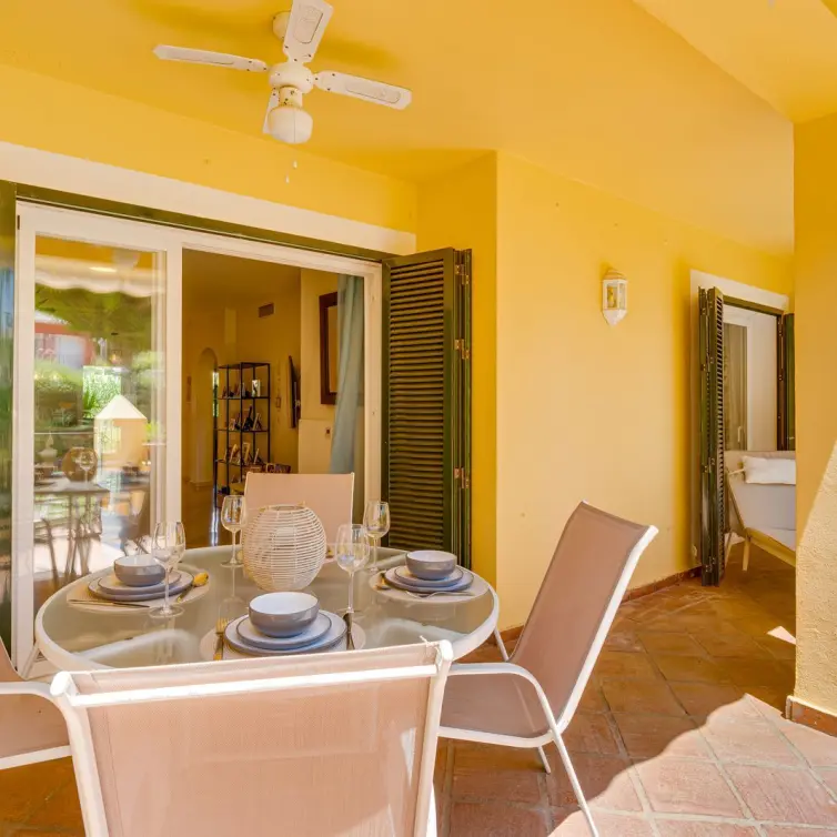 Sale of ground floor apartment in Guadalmina Alta