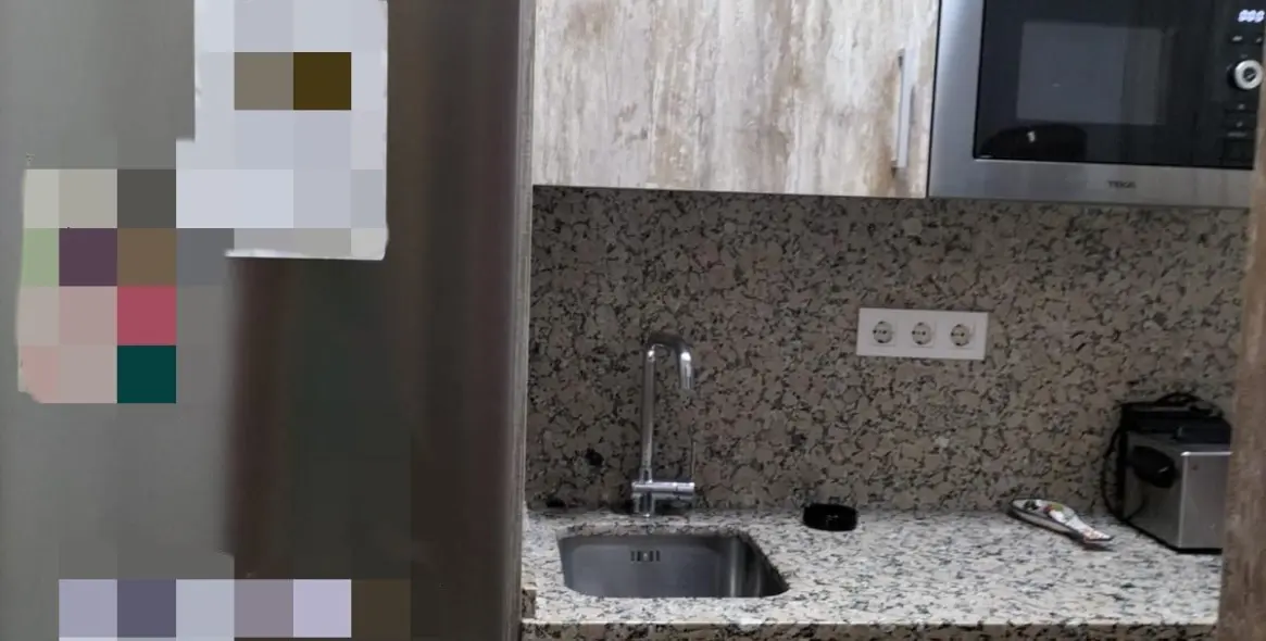 Sale of middle floor apartment in Fuengirola 8