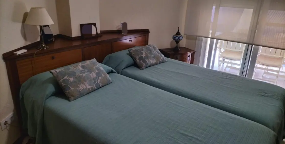 Sale of middle floor apartment in Fuengirola 21