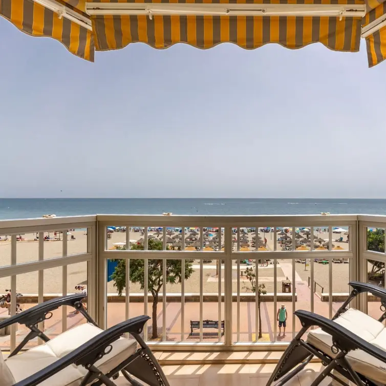 Venta de apartamento en planta media en Fuengirola