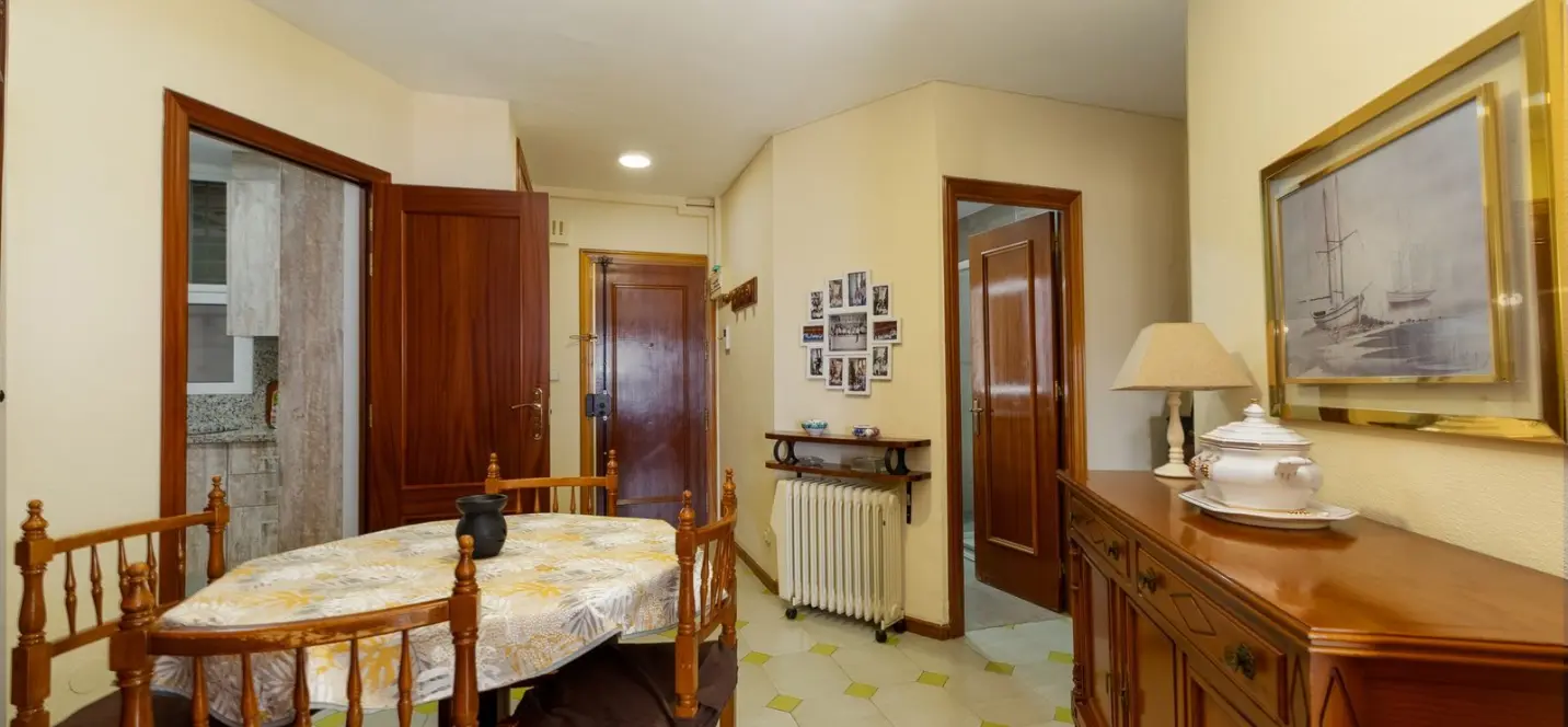 Venta de apartamento en planta media en Fuengirola 4