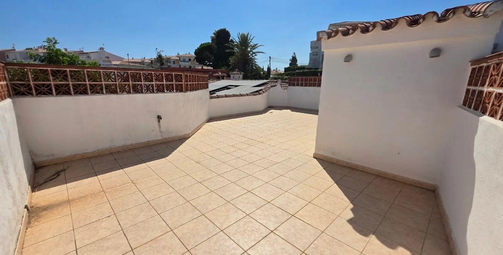Venta de villa independiente en El Faro 2
