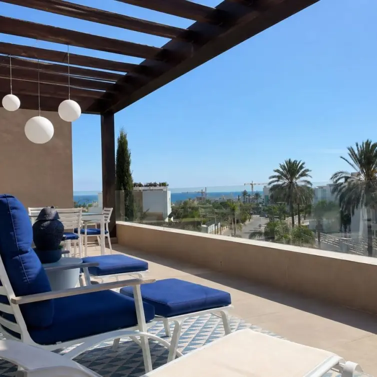 Sale of penthouse in Cancelada