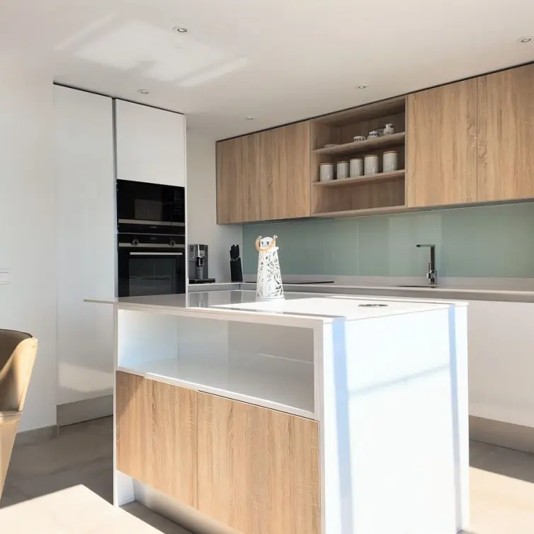 Sale of penthouse in Cancelada